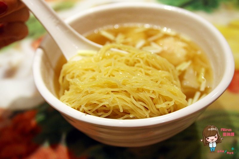 【香港美食】銅鑼灣麵檔 食尚玩家省港奇兵推薦,香酥脆皮牛腩片 @Alina 愛琳娜 【香港美食】銅鑼灣麵檔 食尚玩家省港奇兵推薦,香酥脆皮牛腩片 @Alina 愛琳娜