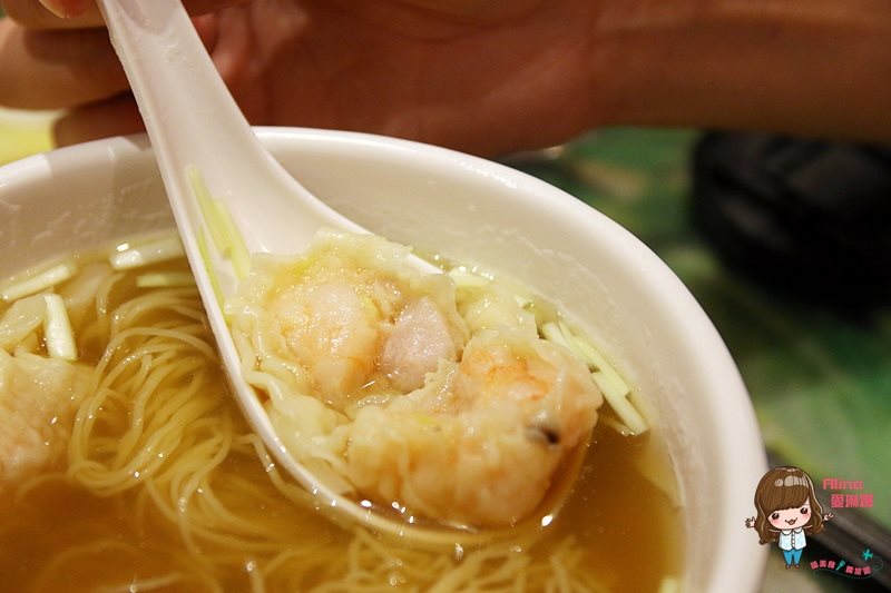 【香港美食】銅鑼灣麵檔 食尚玩家省港奇兵推薦，香酥脆皮牛腩片 @Alina 愛琳娜