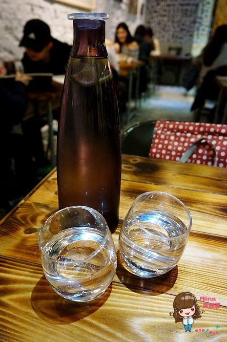 【台北咖啡廳】Remember Me 記得我 Cafe 工業風咖啡廳鬆餅好吃 @Alina 愛琳娜 【台北咖啡廳】Remember Me 記得我 Cafe 工業風咖啡廳鬆餅好吃 @Alina 愛琳娜