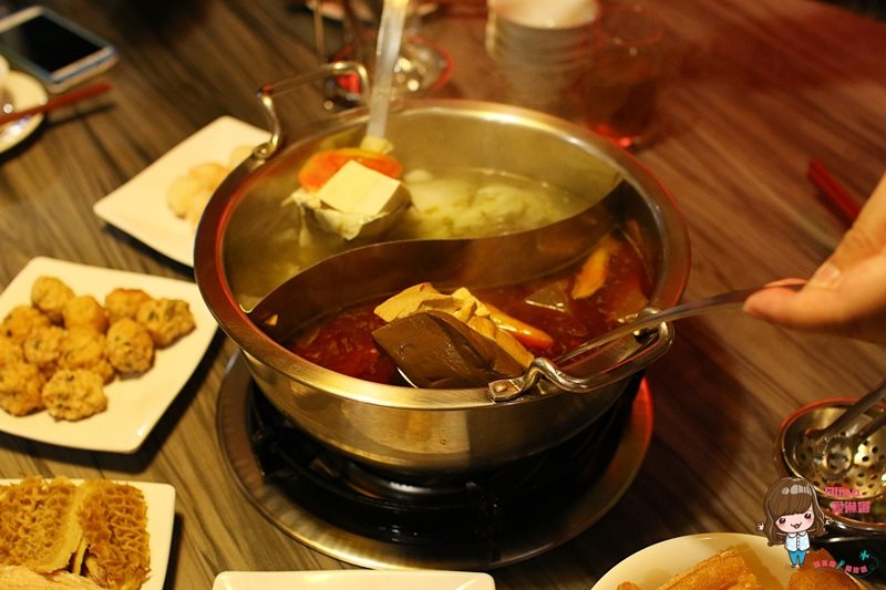 【台北美食】福記紅白鍋 HOKI 麻辣鍋香麻濃郁,八德路宵夜美食 @Alina 愛琳娜 【台北美食】福記紅白鍋 HOKI 麻辣鍋香麻濃郁,八德路宵夜美食 @Alina 愛琳娜