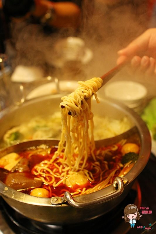 【台北美食】福記紅白鍋 HOKI 麻辣鍋香麻濃郁,八德路宵夜美食 @Alina 愛琳娜 【台北美食】福記紅白鍋 HOKI 麻辣鍋香麻濃郁,八德路宵夜美食 @Alina 愛琳娜