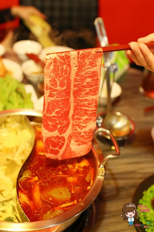 【台北美食】福記紅白鍋 HOKI 麻辣鍋香麻濃郁,八德路宵夜美食 @Alina 愛琳娜 【台北美食】福記紅白鍋 HOKI 麻辣鍋香麻濃郁,八德路宵夜美食 @Alina 愛琳娜
