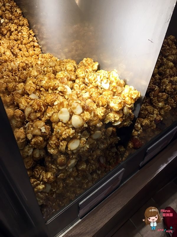 【台北食記】世貿101 Garrett Popcorn 芝加哥味爆米花比香港便宜 @Alina 愛琳娜