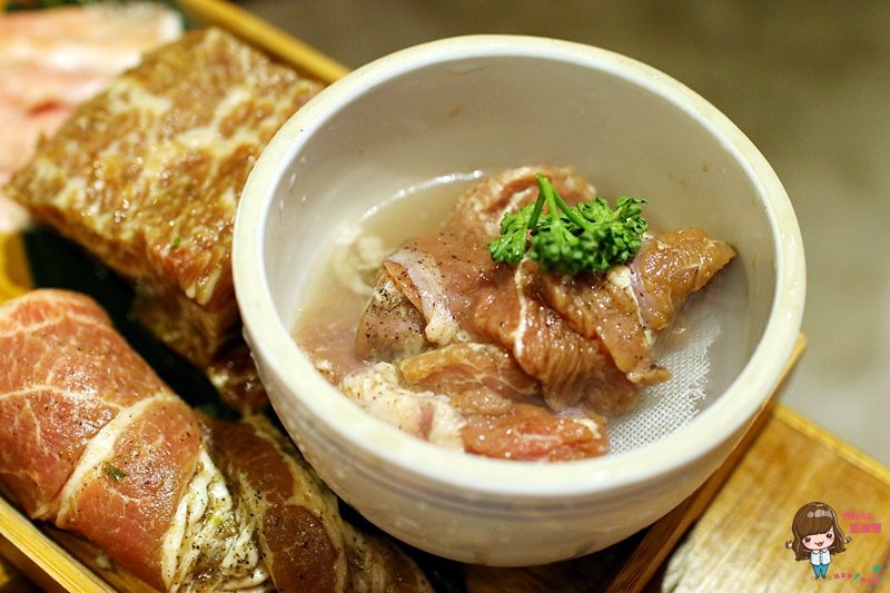 【台北美食】滋滋咕嚕 藝人納豆開的韓式烤肉店，起司年糕好吃 @Alina 愛琳娜