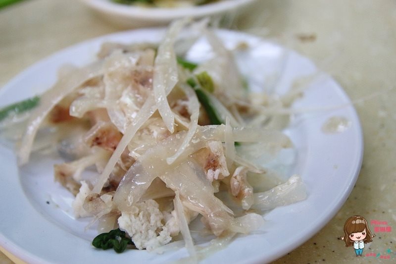 【香港美食】新興棧食家 魚鬚粥加牛肉、魚腩粥，港式早餐推薦 @Alina 愛琳娜