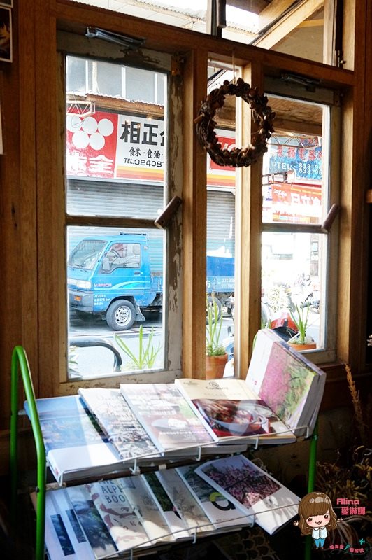 【花蓮咖啡】咖啡花 Caffe Fiore 老木屋文青咖啡館，推抹茶蛋糕捲 @Alina 愛琳娜