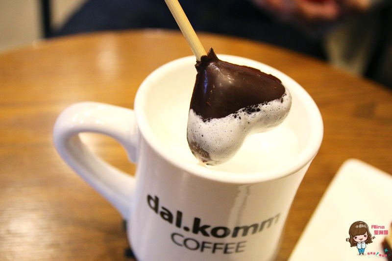 【韓劇景點】dal.komm COFFEE 仁川松島中央店，太陽的後裔景點 @Alina 愛琳娜