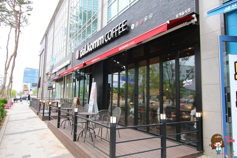 【韓劇景點】dal.komm COFFEE 仁川松島中央店,太陽的後裔景點 @Alina 愛琳娜 【韓劇景點】dal.komm COFFEE 仁川松島中央店,太陽的後裔景點 @Alina 愛琳娜