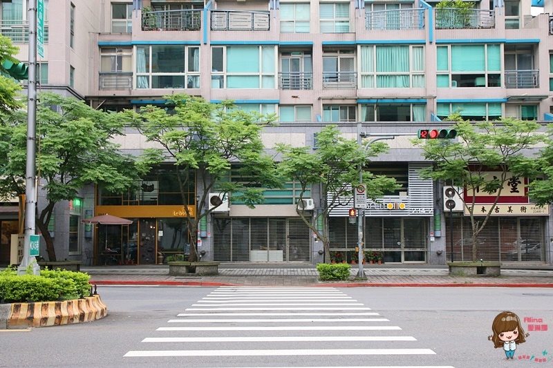 【台北食記】Caffe Le MANI 琢手咖啡民權東路舊址，大推野菇鹹派 @Alina 愛琳娜