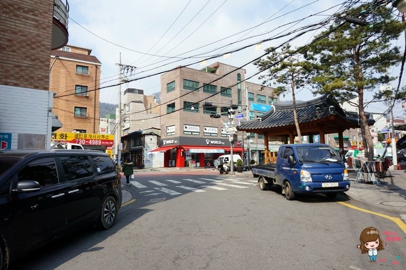 【首爾景點】西村 大悟書店 李敏鎬廣告拍攝地+韓劇景點她很漂亮 @Alina 愛琳娜 西村通仁市場