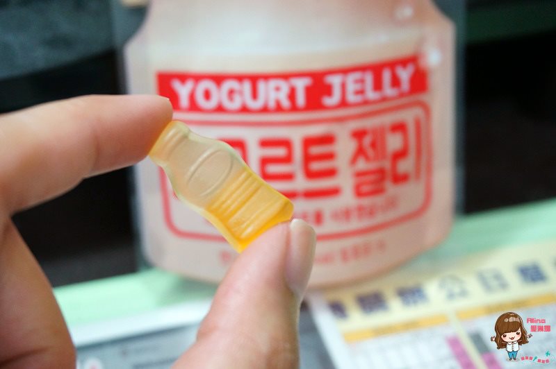 【首爾購物】韓國零食餅乾-抹茶巧克力.養樂多軟糖.粉紅品客洋芋片 @Alina 愛琳娜