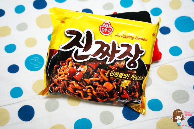 【首爾購物】韓國零食冰品泡麵篇｜養樂多冰沙.氣泡酒.火雞辣拌麵 @Alina 愛琳娜