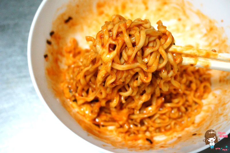【首爾購物】韓國零食冰品泡麵篇|養樂多冰沙.氣泡酒.火雞辣拌麵 @Alina 愛琳娜 【首爾購物】韓國零食冰品泡麵篇|養樂多冰沙.氣泡酒.火雞辣拌麵 @Alina 愛琳娜