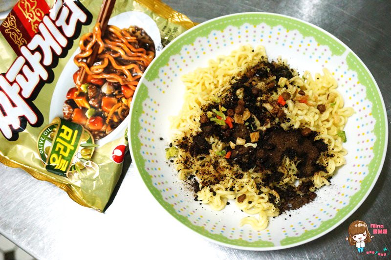 【首爾購物】韓國零食冰品泡麵篇|養樂多冰沙.氣泡酒.火雞辣拌麵 @Alina 愛琳娜 【首爾購物】韓國零食冰品泡麵篇|養樂多冰沙.氣泡酒.火雞辣拌麵 @Alina 愛琳娜
