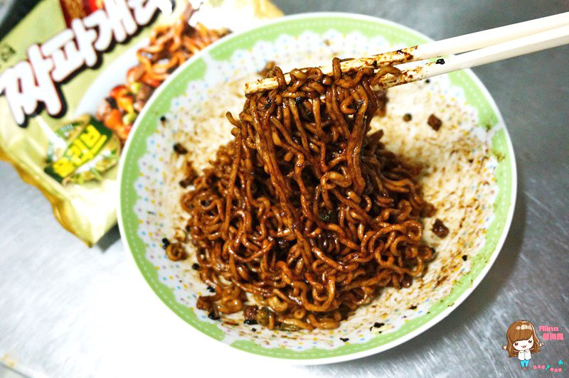 【首爾購物】韓國零食冰品泡麵篇|養樂多冰沙.氣泡酒.火雞辣拌麵 @Alina 愛琳娜 【首爾購物】韓國零食冰品泡麵篇|養樂多冰沙.氣泡酒.火雞辣拌麵 @Alina 愛琳娜