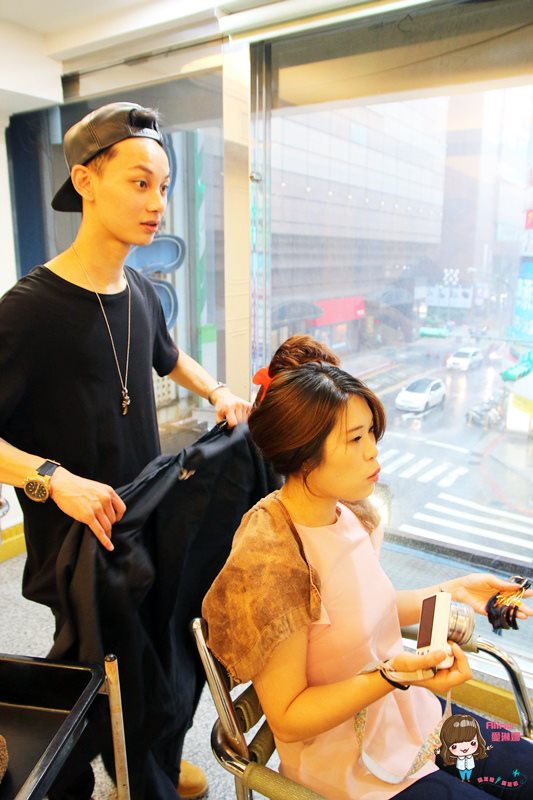 【台北美髮】DOS Hair Salon 春夏漸層挑染，美人魚湖水綠髮色 @Alina 愛琳娜