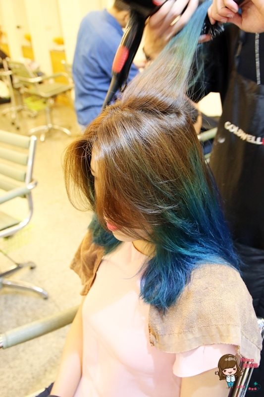 【台北美髮】DOS Hair Salon 春夏漸層挑染，美人魚湖水綠髮色 @Alina 愛琳娜