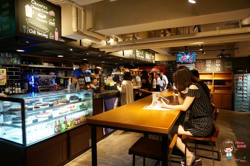 【台北美食】CAMPUS CAFE 美式運動餐廳,健康早午餐木盆沙拉 @Alina 愛琳娜 【台北美食】CAMPUS CAFE 美式運動餐廳,健康早午餐木盆沙拉 @Alina 愛琳娜