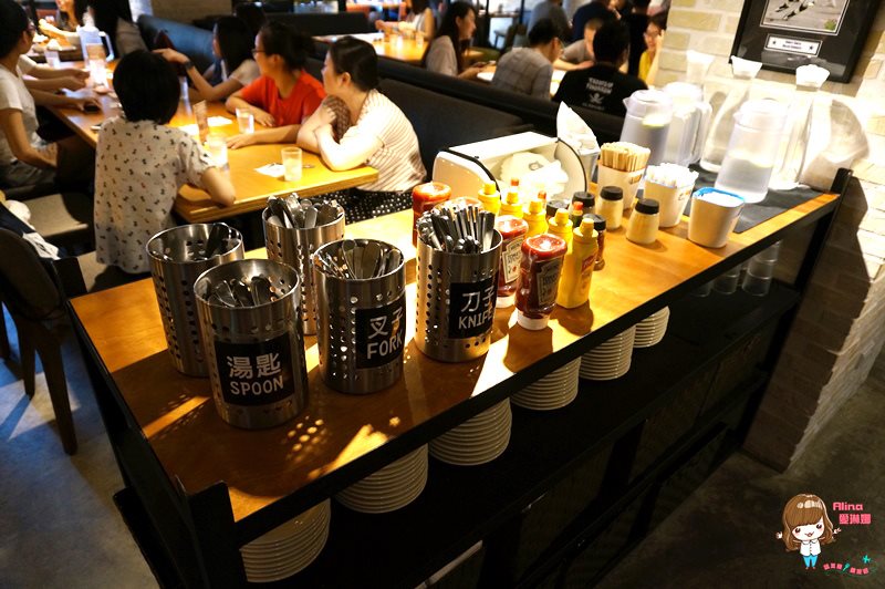 【台北美食】CAMPUS CAFE 美式運動餐廳,健康早午餐木盆沙拉 @Alina 愛琳娜 【台北美食】CAMPUS CAFE 美式運動餐廳,健康早午餐木盆沙拉 @Alina 愛琳娜