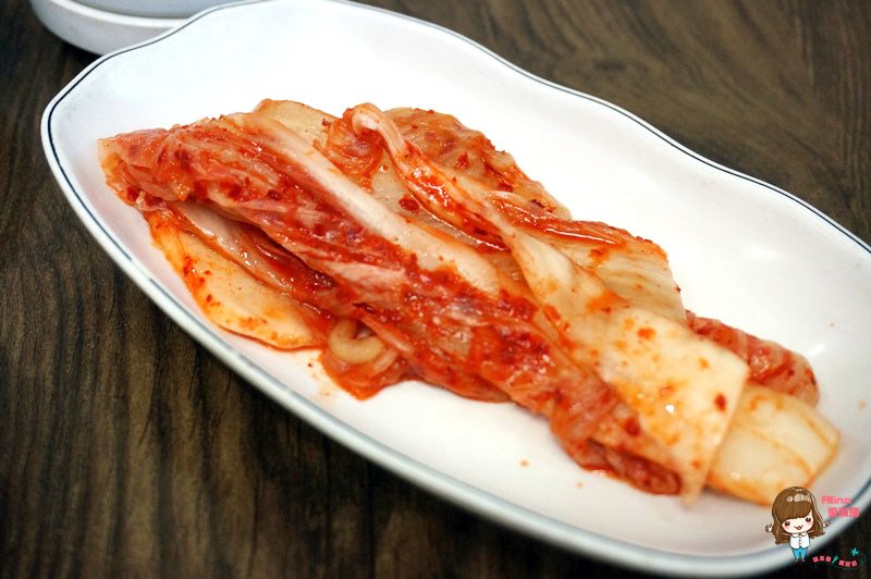 【首爾美食】弘大豬鼻包肉|三代同堂老字號菜包肉、豬血腸 @Alina 愛琳娜 【首爾美食】弘大豬鼻包肉|三代同堂老字號菜包肉、豬血腸 @Alina 愛琳娜