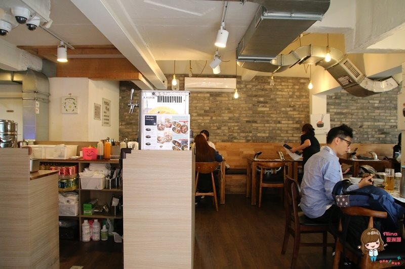 【首爾美食】弘大福岡岩燒黑石韓牛漢堡排，韓牛烤肉DIY人氣美食 @Alina 愛琳娜