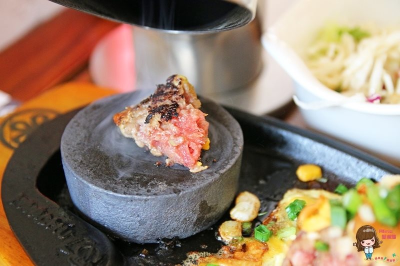 【首爾美食】弘大福岡岩燒黑石韓牛漢堡排,韓牛烤肉DIY人氣美食 @Alina 愛琳娜 【首爾美食】弘大福岡岩燒黑石韓牛漢堡排,韓牛烤肉DIY人氣美食 @Alina 愛琳娜