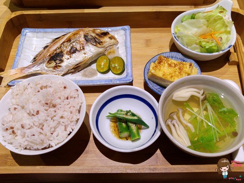 【宜蘭美食】里海Cafe 和風簡餐定食，時令海鮮.特色料理溫暖好吃 @Alina 愛琳娜