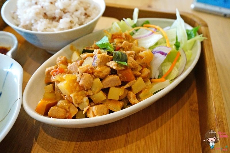 【宜蘭美食】里海Cafe 和風簡餐定食，時令海鮮.特色料理溫暖好吃 @Alina 愛琳娜