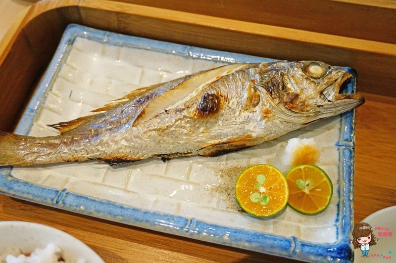 【宜蘭美食】里海Cafe 和風簡餐定食，時令海鮮.特色料理溫暖好吃 @Alina 愛琳娜