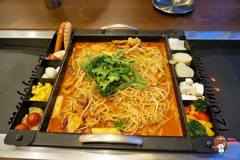 【首爾美食】made by O:Z 辣炒章魚豬五花配烤起司,DIY好玩好吃 @Alina 愛琳娜 【首爾美食】made by O:Z 辣炒章魚豬五花配烤起司,DIY好玩好吃 @Alina 愛琳娜