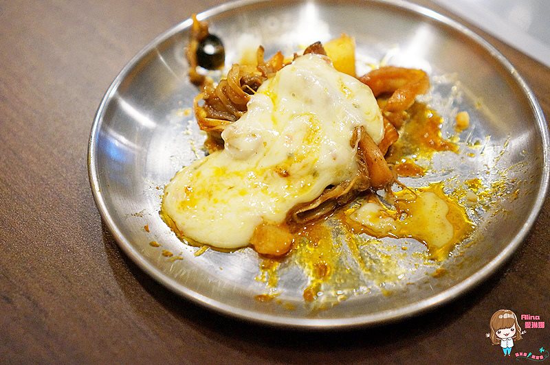 【首爾美食】made by O:Z 辣炒章魚豬五花配烤起司,DIY好玩好吃 @Alina 愛琳娜 【首爾美食】made by O:Z 辣炒章魚豬五花配烤起司,DIY好玩好吃 @Alina 愛琳娜