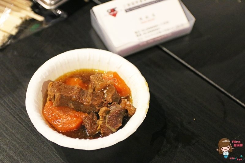 【網購美食】台灣國際食品暨設備展：08真的酥花生糖、鮮乳坊 @Alina 愛琳娜