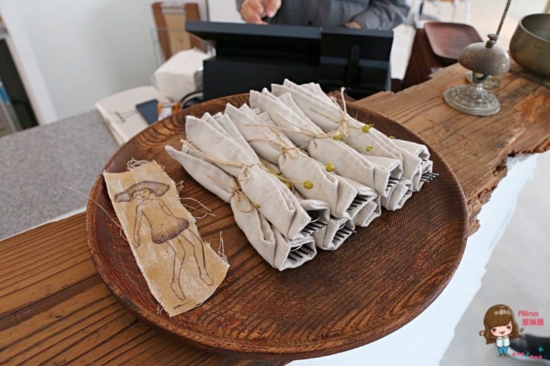 【台北美食】有點品食 台味台復古咖啡館，台式麻油松阪豬簡餐