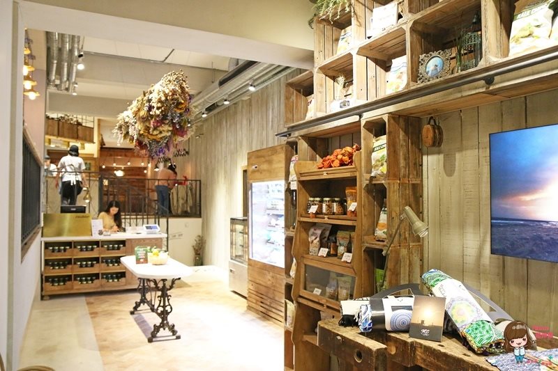 【台北食記】VCE南加州餐飲生活概念店，海洋衝浪風咖啡館餐廳 @Alina 愛琳娜