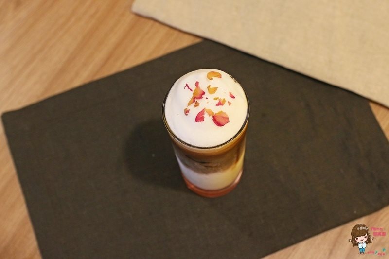 【台北甜點】Onii 早午餐小酒館| 韓式花香米蛋糕,可愛又特別 @Alina 愛琳娜 【台北甜點】Onii 早午餐小酒館| 韓式花香米蛋糕,可愛又特別 @Alina 愛琳娜