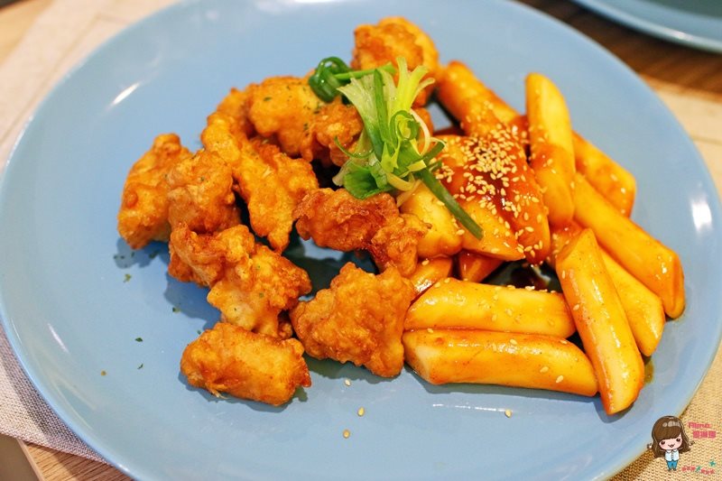 【台北甜點】Onii 早午餐小酒館| 韓式花香米蛋糕,可愛又特別 @Alina 愛琳娜 【台北甜點】Onii 早午餐小酒館| 韓式花香米蛋糕,可愛又特別 @Alina 愛琳娜