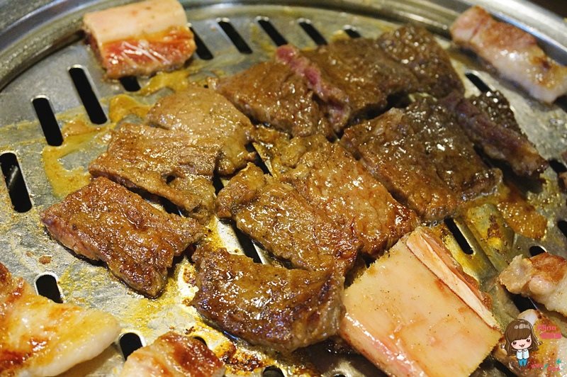 【首爾美食】石原亭炭火烤肉店-調味牛排烤五花肉韓式烤牛肉 @Alina 愛琳娜