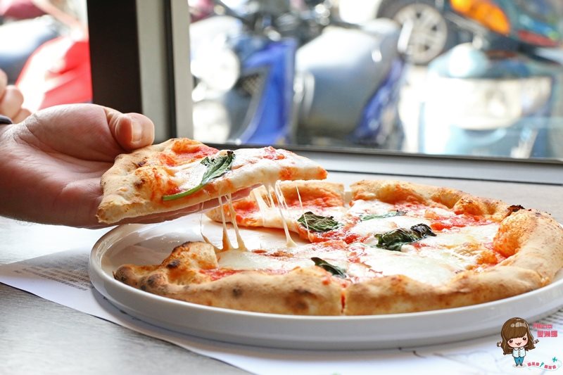 【台北美食】松山 BANCO 棒可Pizza 正宗拿坡里窯烤披薩 @Alina 愛琳娜