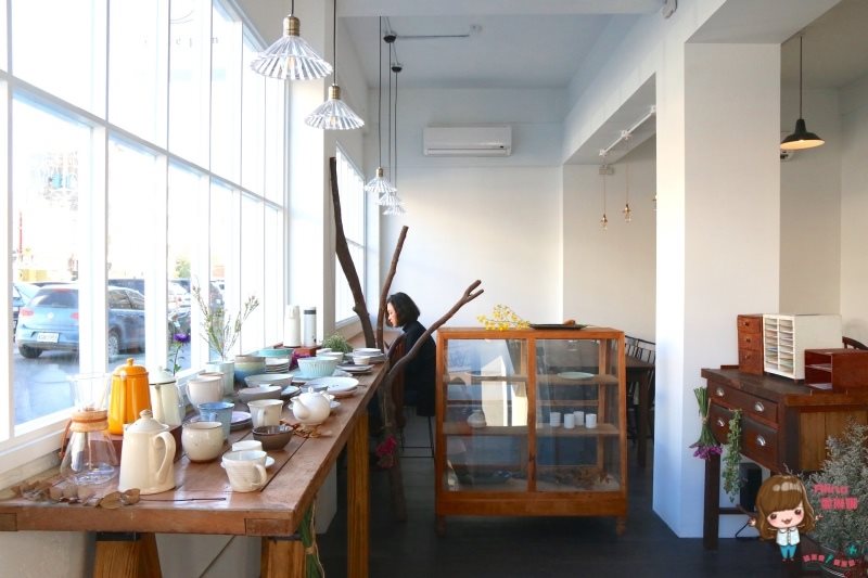 【花蓮咖啡】浮室 soave plan 極簡白復古文青咖啡館,優雅微光 @Alina 愛琳娜 【花蓮咖啡】浮室 soave plan 極簡白復古文青咖啡館,優雅微光 @Alina 愛琳娜