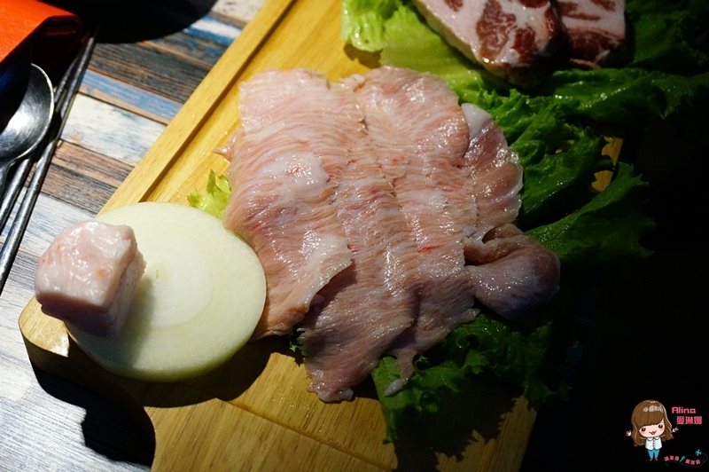 【台北美食】咚咚家 dondonga 韓式豬肉專賣烤肉店，好愛起司蒸蛋 @Alina 愛琳娜