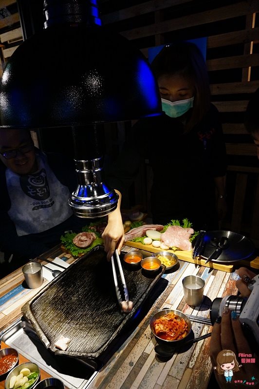 【台北美食】咚咚家 dondonga 韓式豬肉專賣烤肉店，好愛起司蒸蛋 @Alina 愛琳娜