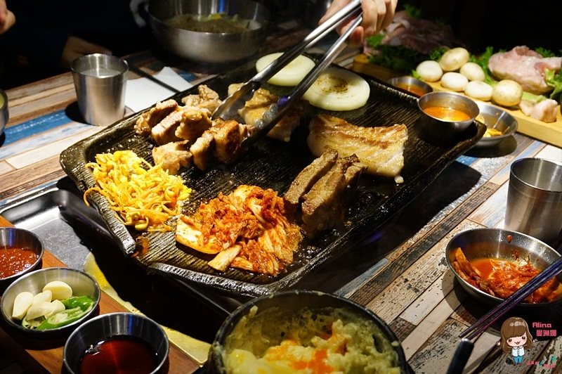【台北美食】咚咚家 dondonga 韓式豬肉專賣烤肉店，好愛起司蒸蛋 @Alina 愛琳娜