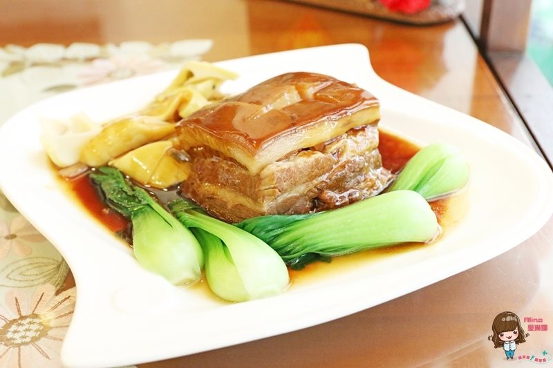 【台北食記】新家圓客家川菜小館，推薦菜：筍香封肉XO彩椒雞柳 @Alina 愛琳娜