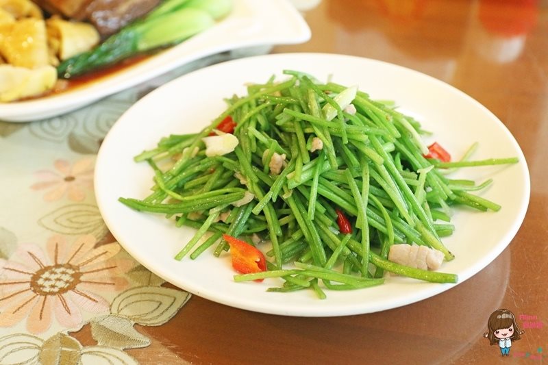 【台北食記】新家圓客家川菜小館，推薦菜：筍香封肉XO彩椒雞柳 @Alina 愛琳娜
