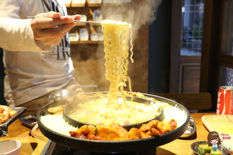 【台北美食】娘子韓食起士部隊鍋、小八色韓國烤肉配韓式炸雞 @Alina 愛琳娜 【台北美食】娘子韓食起士部隊鍋、小八色韓國烤肉配韓式炸雞 @Alina 愛琳娜