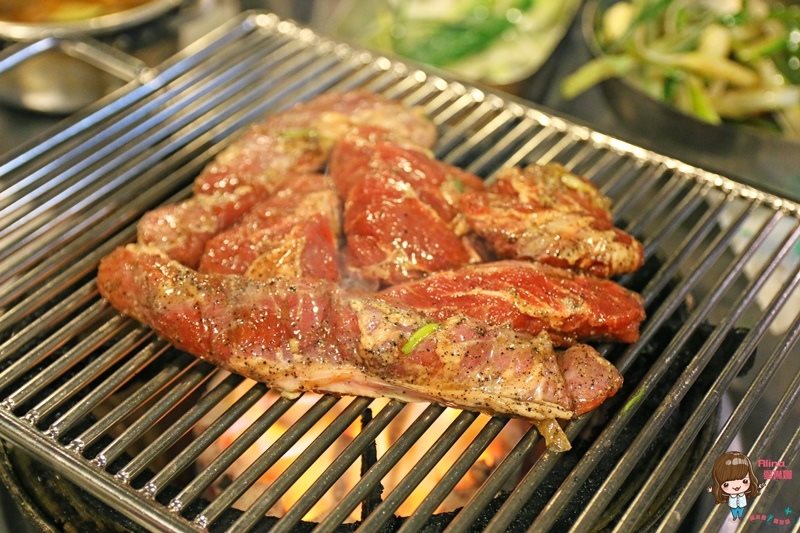 【首爾美食】將軍府烤肉|在地人愛吃平價烤肉店,喜歡豬橫隔膜 @Alina 愛琳娜 將軍府烤肉