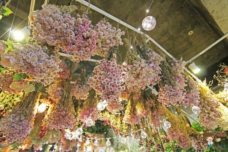 【首爾咖啡館】ARRIATE Cafe 江南花草咖啡館，乾燥花夢幻芬芳香 @Alina 愛琳娜