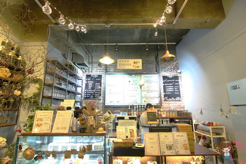【首爾咖啡館】ARRIATE Cafe 江南花草咖啡館，乾燥花夢幻芬芳香 @Alina 愛琳娜