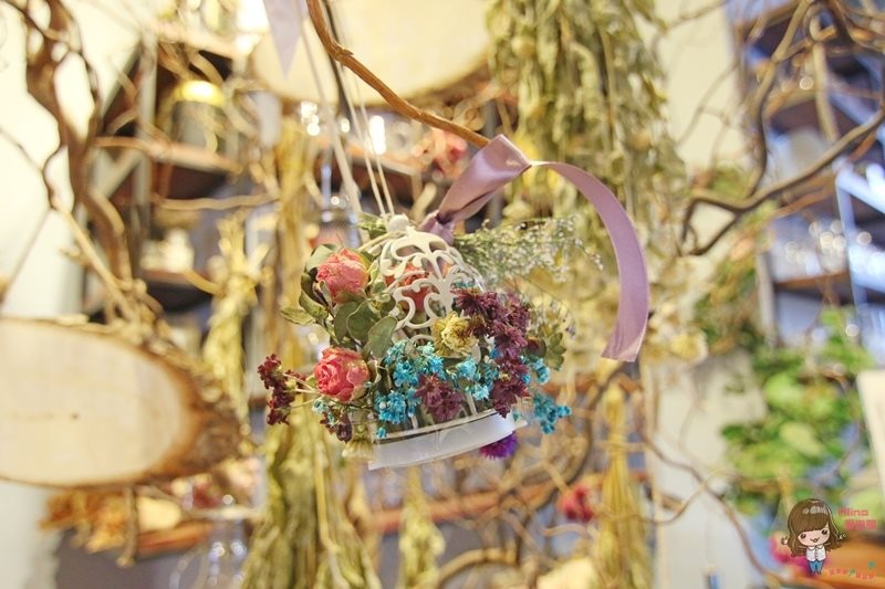 【首爾咖啡館】ARRIATE Cafe 江南花草咖啡館，乾燥花夢幻芬芳香 @Alina 愛琳娜