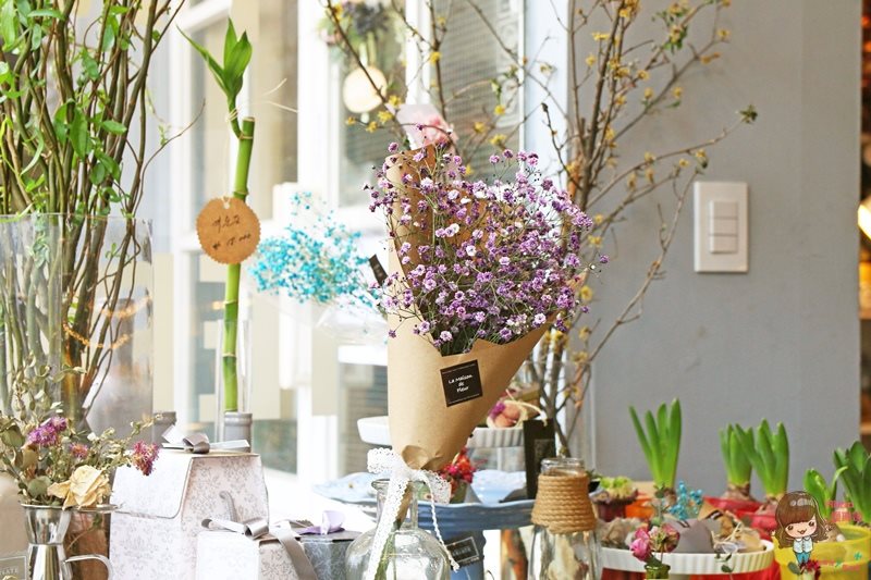 【首爾咖啡館】ARRIATE Cafe 江南花草咖啡館，乾燥花夢幻芬芳香 @Alina 愛琳娜